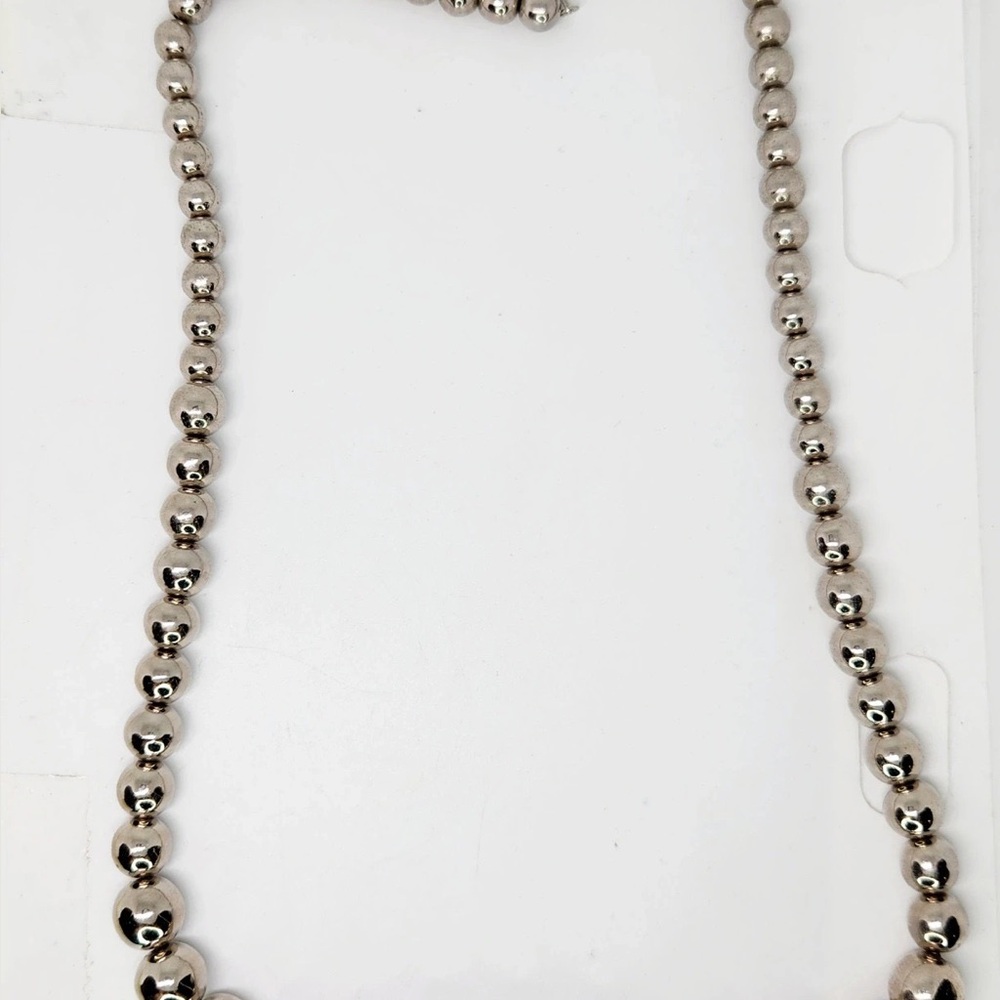 Elegant Silver Beaded Necklace